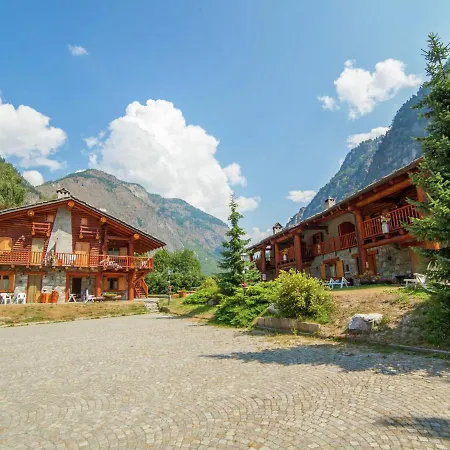 Belvilla By Oyo Grbe Trilo Apartman *